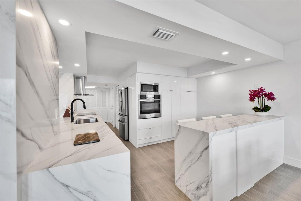 5100 N Ocean Blvd 1016, Lauderdale By The Sea, FL 33308