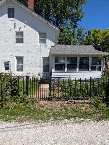 214 E Main, Greenville, IL 62246