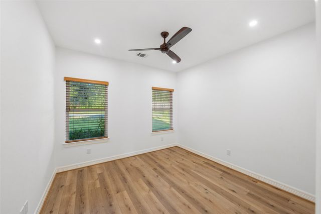140 Faulkner Avenue, Coldspring, TX 77331