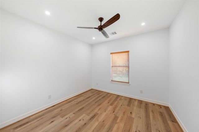 140 Faulkner Avenue, Coldspring, TX 77331