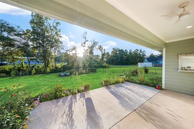 140 Faulkner Avenue, Coldspring, TX 77331