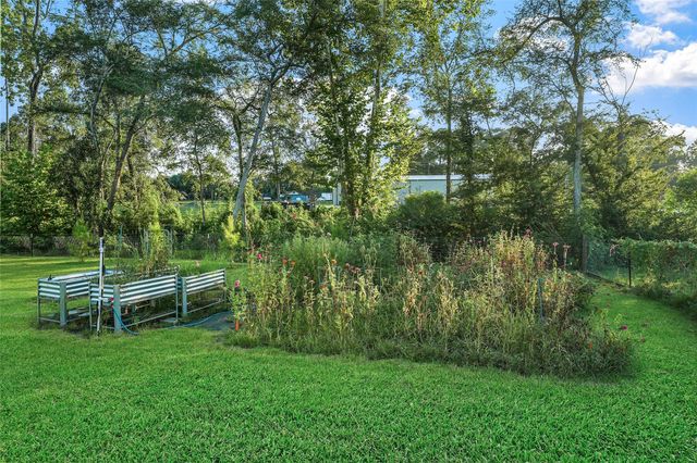 140 Faulkner Avenue, Coldspring, TX 77331