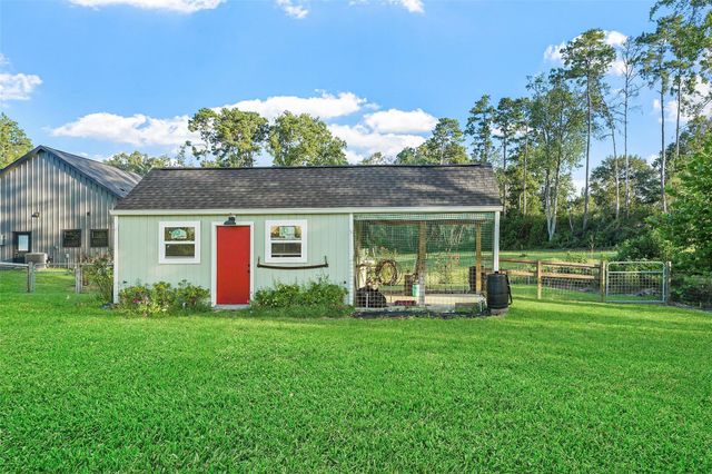 140 Faulkner Avenue, Coldspring, TX 77331