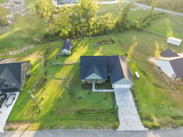 140 Faulkner Avenue, Coldspring, TX 77331