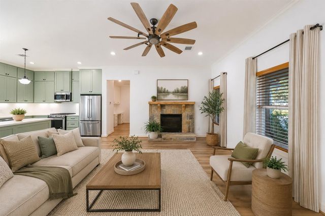 140 Faulkner Avenue, Coldspring, TX 77331