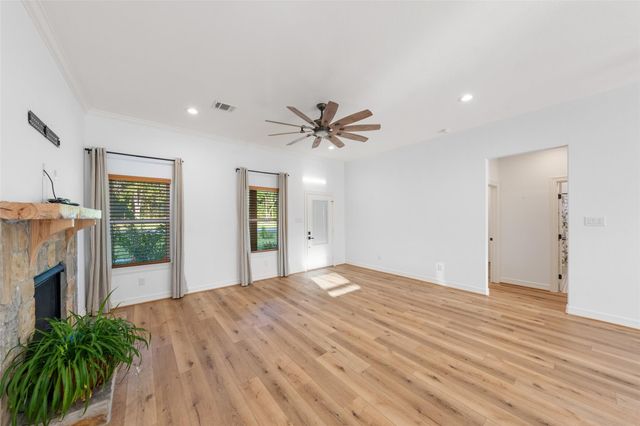 140 Faulkner Avenue, Coldspring, TX 77331