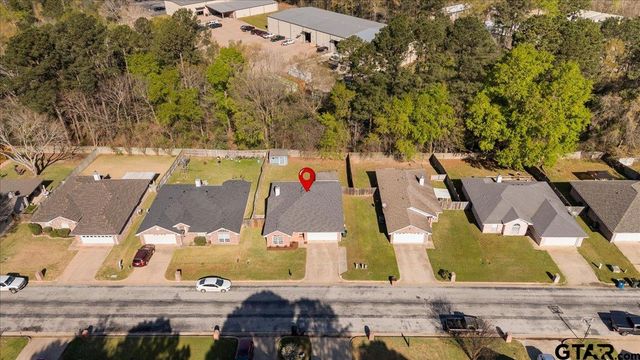 261 Frederick Cir, Flint, TX 75762