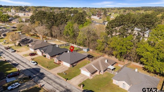 261 Frederick Cir, Flint, TX 75762