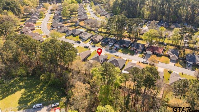 261 Frederick Cir, Flint, TX 75762