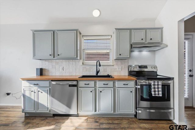261 Frederick Cir, Flint, TX 75762