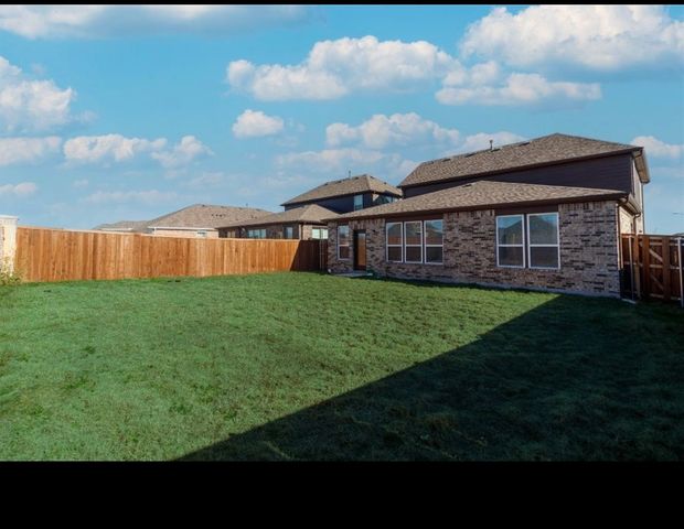 321 Wild Onion Lane, Fort Worth, TX 76131