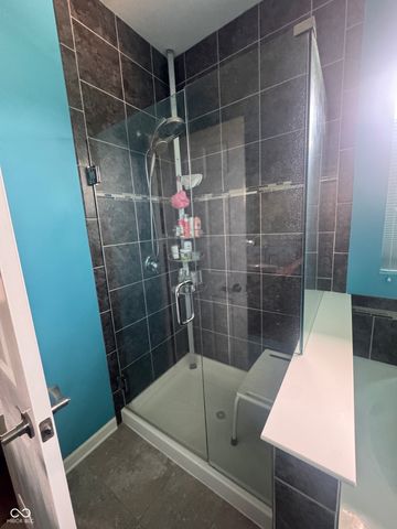 9208 Branch View Drive, Indianapolis, IN 46234