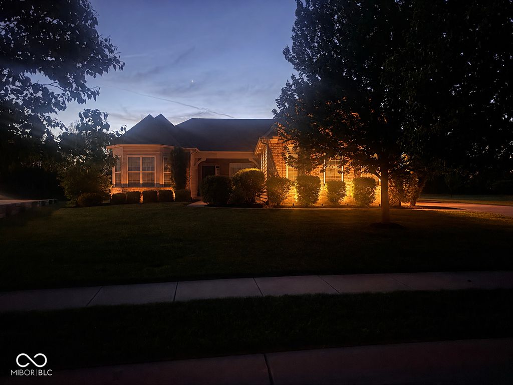 9208 Branch View Drive, Indianapolis, IN 46234