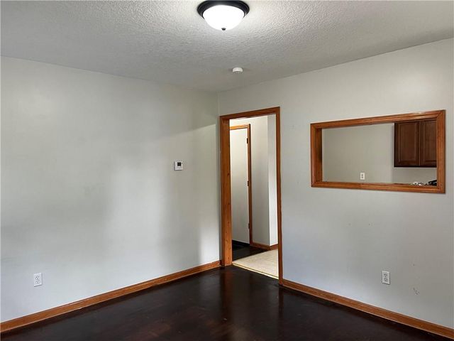 1019 N 9th Street, Leavenworth, KS 66048