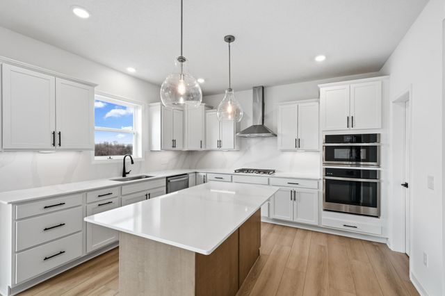 8635 183rd Street W, Lakeville, MN 55044