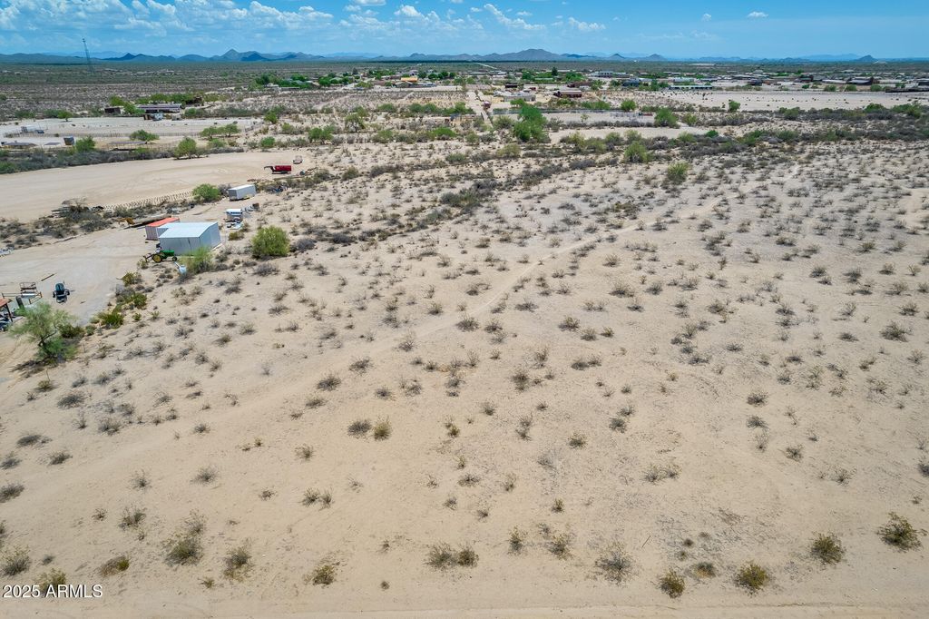 35915 N 218TH Avenue -, Wittmann, AZ 85361 — photo 2