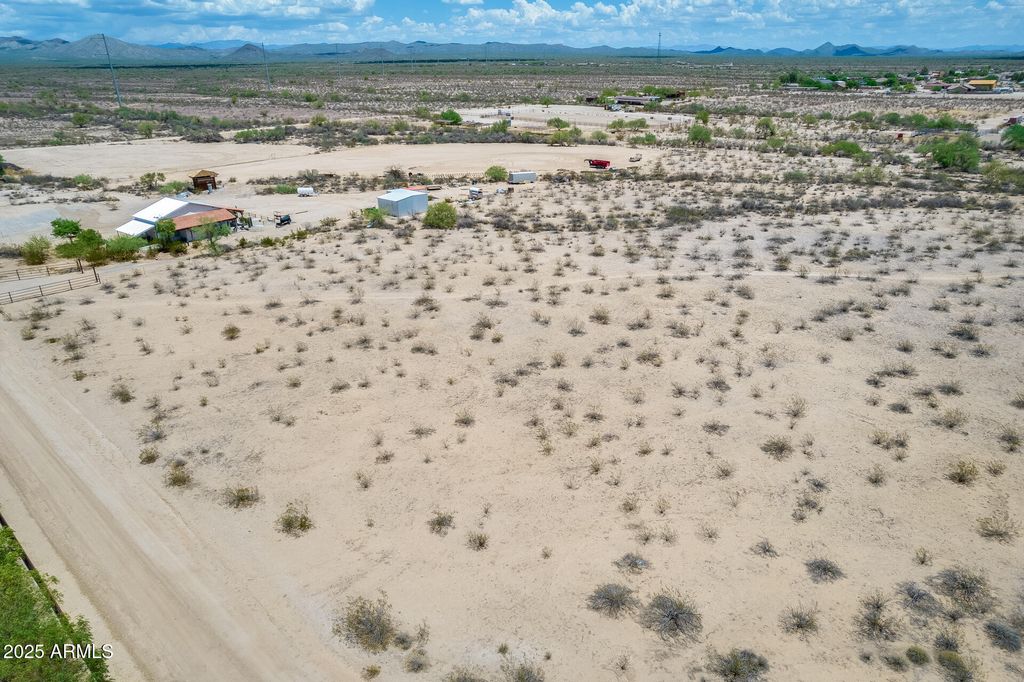 35915 N 218TH Avenue -, Wittmann, AZ 85361 — photo 4