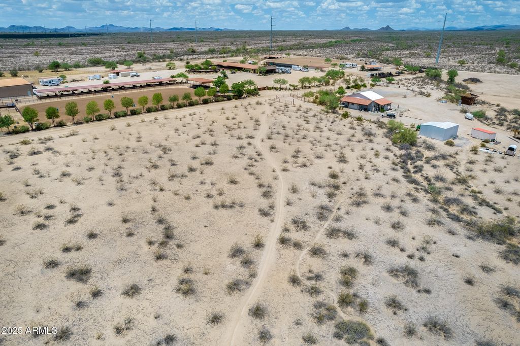 35915 N 218TH Avenue -, Wittmann, AZ 85361 — photo 5