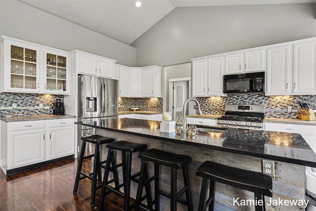 5093 Clear Ridge Drive, Ada, MI 49301