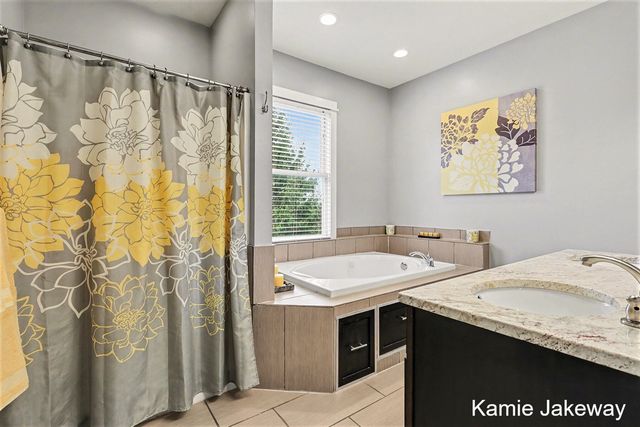 5093 Clear Ridge Drive, Ada, MI 49301