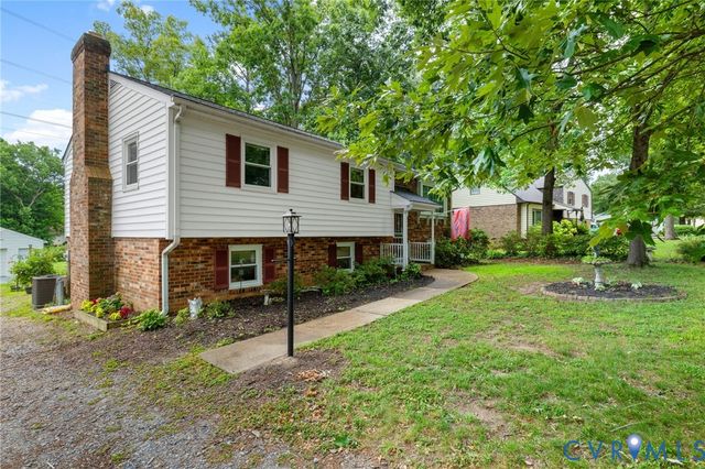 1925 Forestdale Dr, Midlothian, VA 23235
