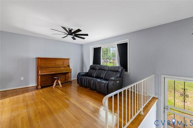 1925 Forestdale Dr, Midlothian, VA 23235