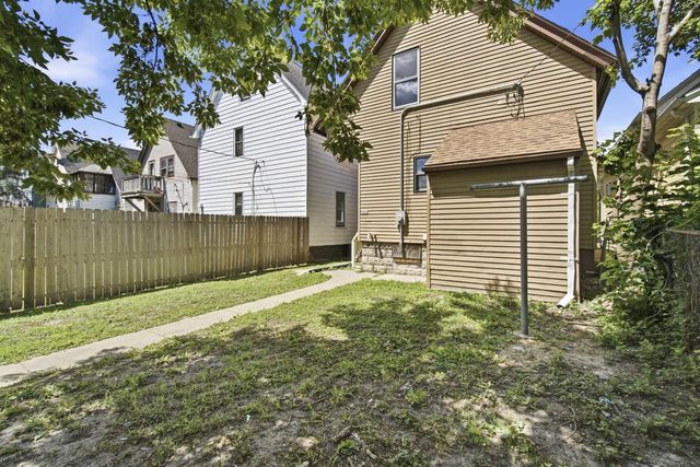 3156 N 24TH PLACE, Milwaukee, WI 53206