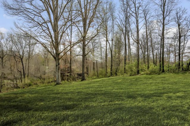 110 Marty Ln, White Bluff, TN 37187