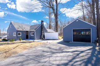 142 Whiting St, Lunenburg, MA 01462
