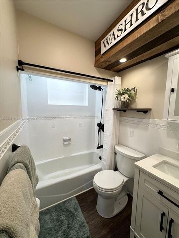 1160 W 33rd Place, Hialeah, FL 33012