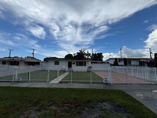1160 W 33rd Place, Hialeah, FL 33012