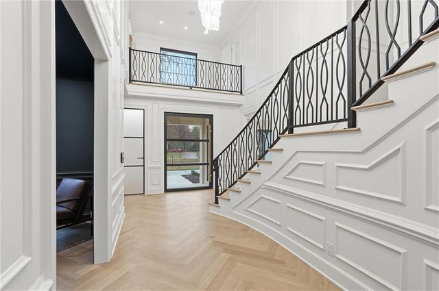 2608 W 118th Street, Leawood, KS 66211