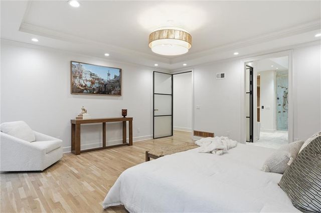 2608 W 118th Street, Leawood, KS 66211