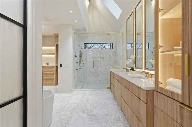 2608 W 118th Street, Leawood, KS 66211