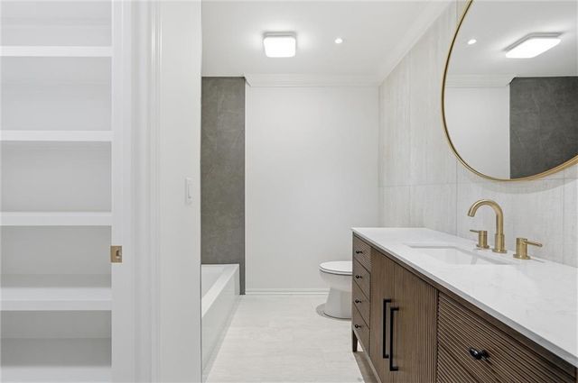 2608 W 118th Street, Leawood, KS 66211