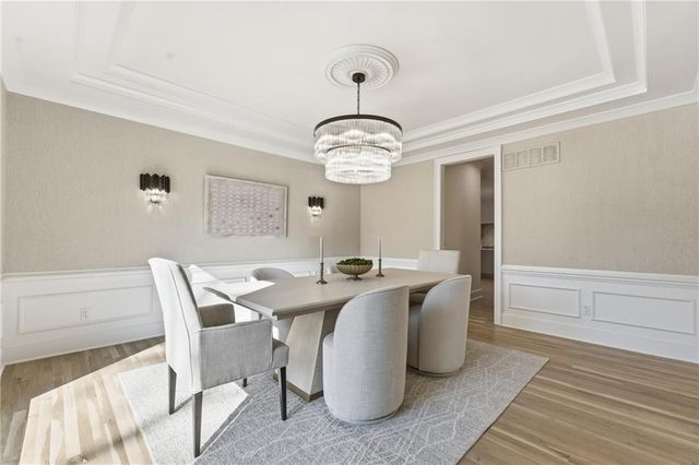 2608 W 118th Street, Leawood, KS 66211