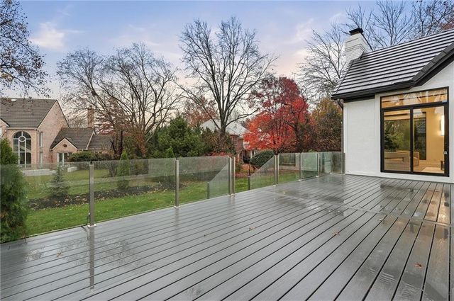 2608 W 118th Street, Leawood, KS 66211