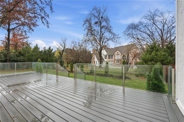 2608 W 118th Street, Leawood, KS 66211