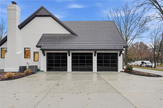 2608 W 118th Street, Leawood, KS 66211