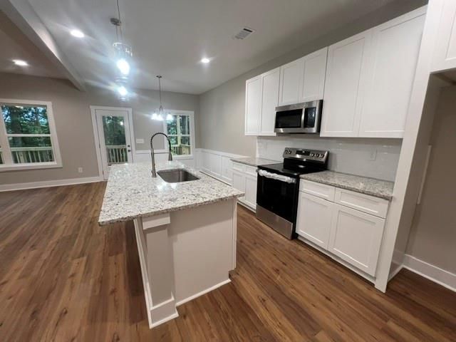 296 Stonington Drive, Mount Airy, GA 30563