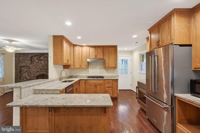 1116 SUMMIT AVE, Front Royal, VA 22630