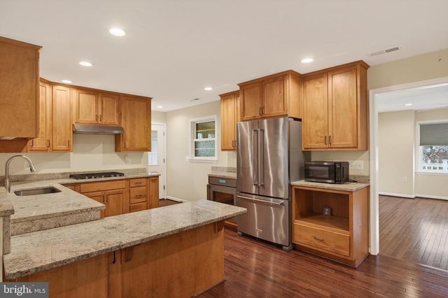 1116 SUMMIT AVE, Front Royal, VA 22630