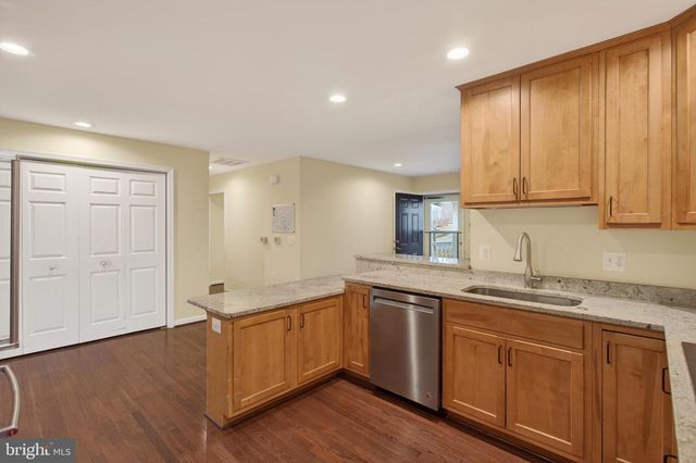 1116 SUMMIT AVE, Front Royal, VA 22630