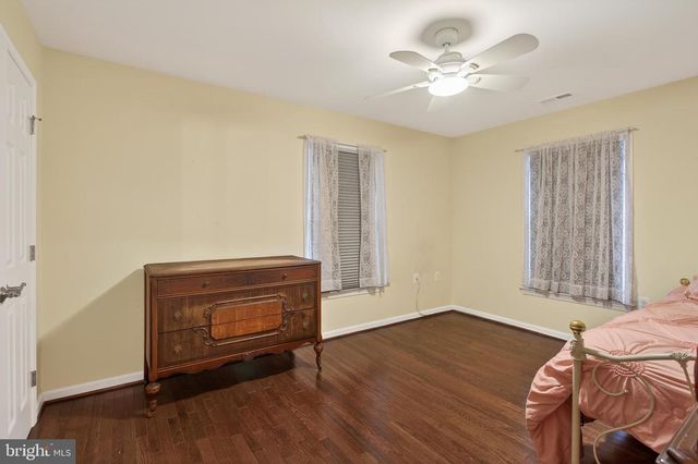 1116 SUMMIT AVE, Front Royal, VA 22630