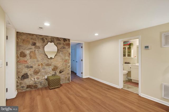 1116 SUMMIT AVE, Front Royal, VA 22630