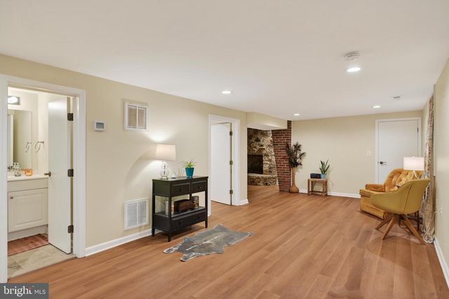 1116 SUMMIT AVE, Front Royal, VA 22630