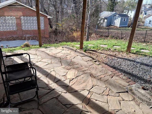 1116 SUMMIT AVE, Front Royal, VA 22630