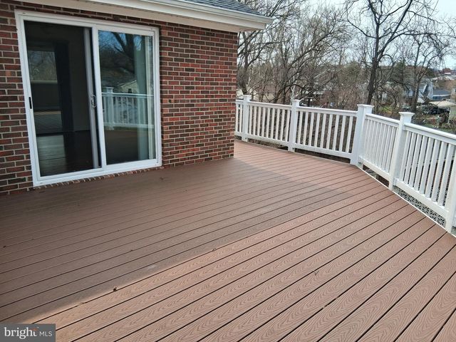 1116 SUMMIT AVE, Front Royal, VA 22630