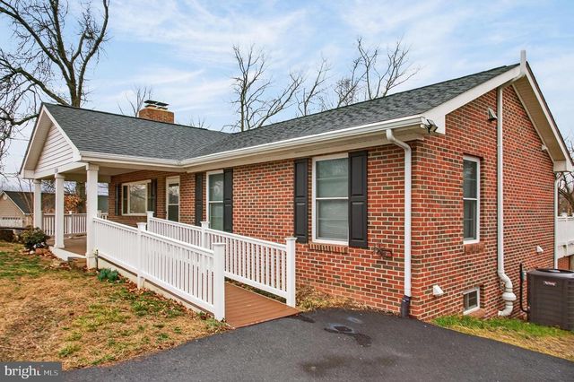 1116 SUMMIT AVE, Front Royal, VA 22630