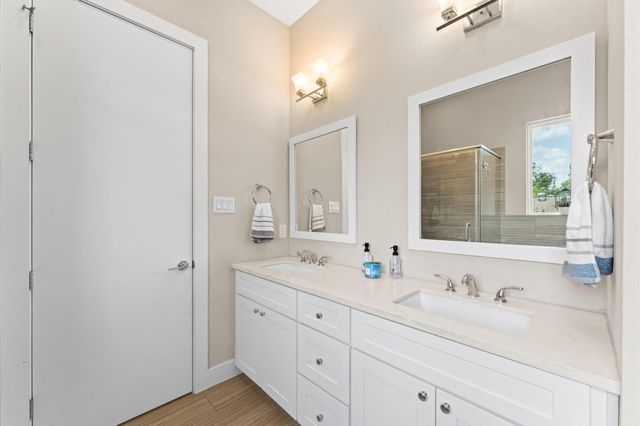 2422 Cochran Street, Houston, TX 77009